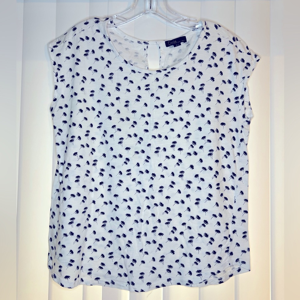 Dalia White and Black Cap Sleeve Boxy Blouse
